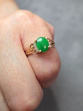 Vintage Green Jade Oval Ring | Diamond Accents | Size 4.75